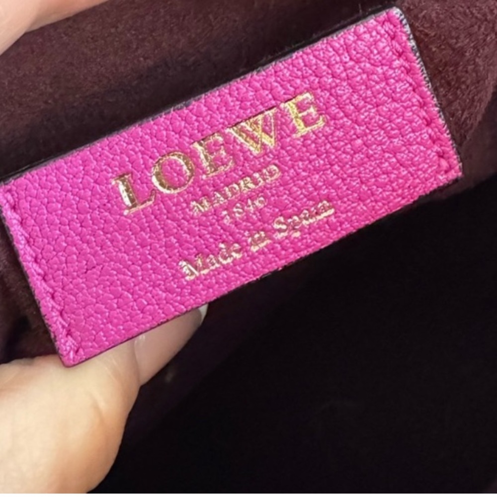 Loewe Paseo 30 HandBag - Picture 13 of 16